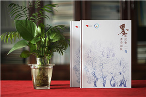 初三畢業(yè)相冊(cè)制作-畢業(yè)紀(jì)念冊(cè)扉頁(yè)卷首語(yǔ)怎么寫