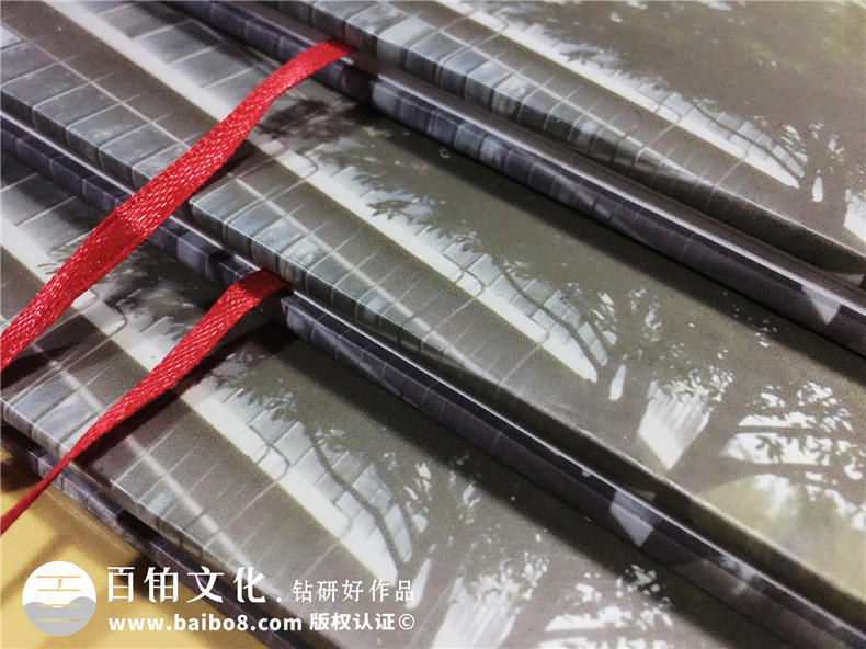 大學(xué)經(jīng)濟學(xué)院畢業(yè)紀(jì)念冊-成都同學(xué)錄制作公司