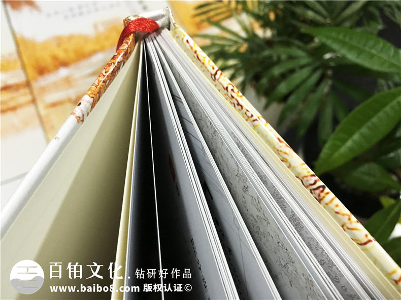 畢業(yè)紀念冊制作方法 甄選專業(yè)的紀念冊設(shè)計公司 制作大學(xué)畢業(yè)冊
