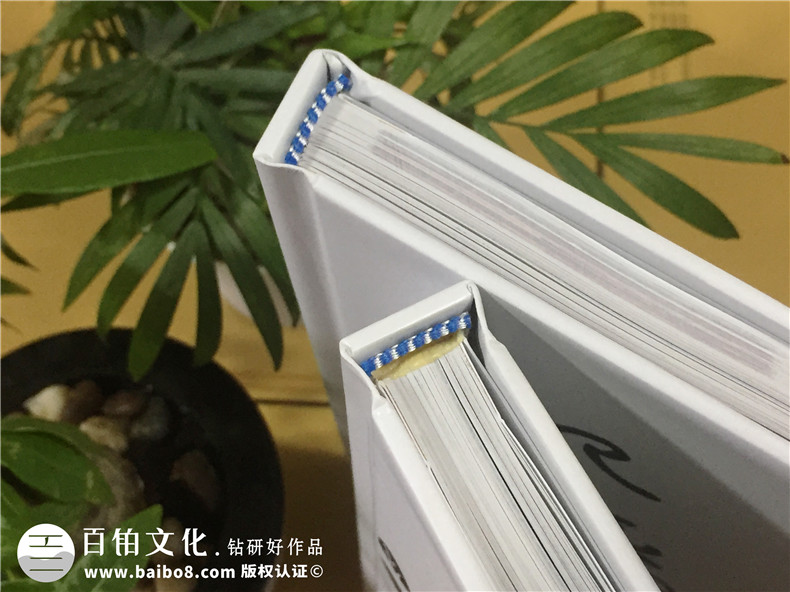 同學(xué)聚會相冊制作方法：選擇專業(yè)的設(shè)計公司 輕松完成！第2張-宣傳畫冊,紀(jì)念冊設(shè)計制作-價格費(fèi)用,文案模板,印刷裝訂,尺寸大小