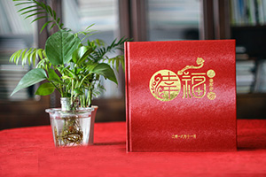 家庭相冊(cè)制作方法 怎么制作專(zhuān)業(yè)地完成家人溫馨的時(shí)光紀(jì)念冊(cè)？
